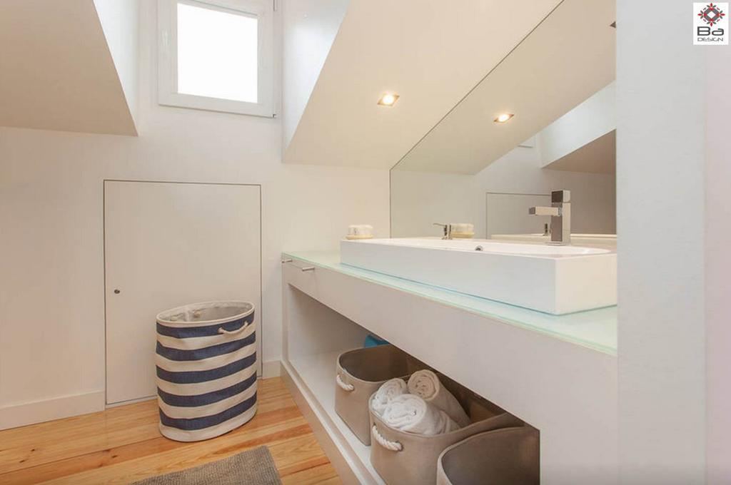 Design Ba/ Chiado Apartment Lisbon